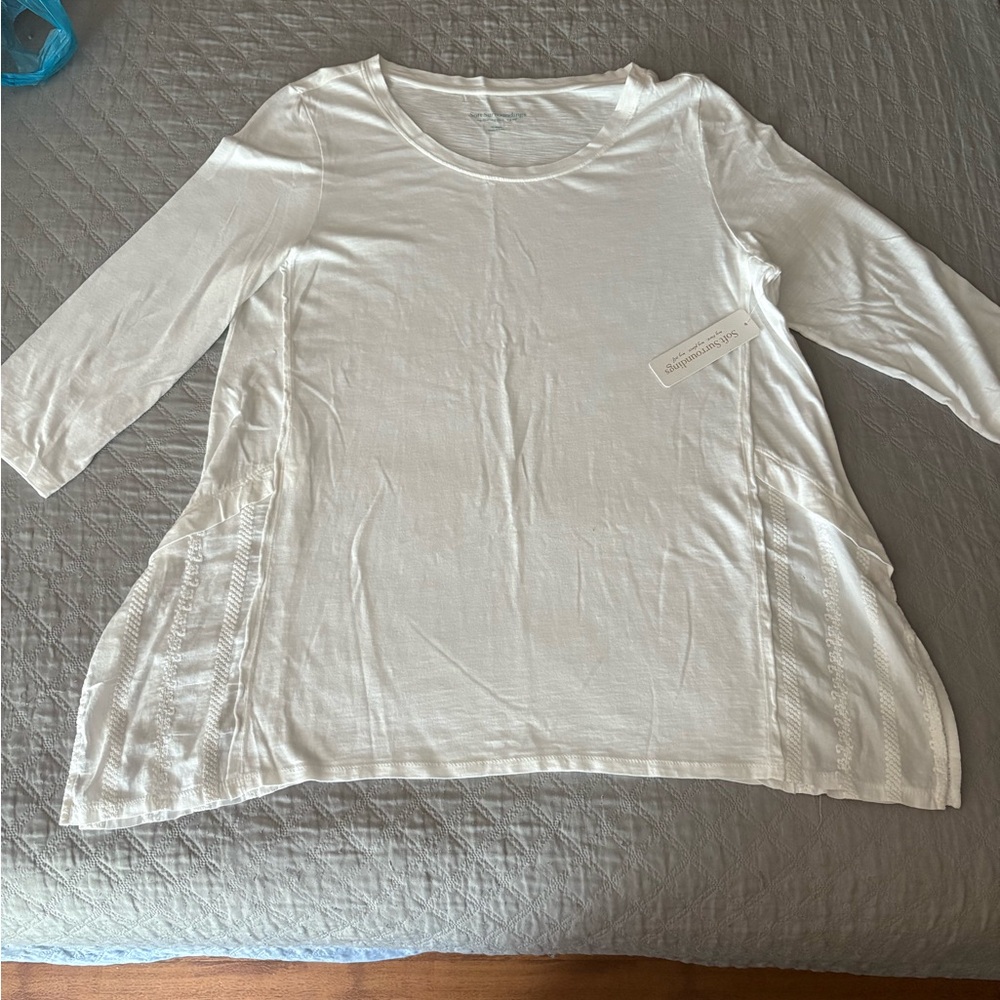 <Soft Surroundings> white Asymmetrical 3/4 Sleeve Tunic